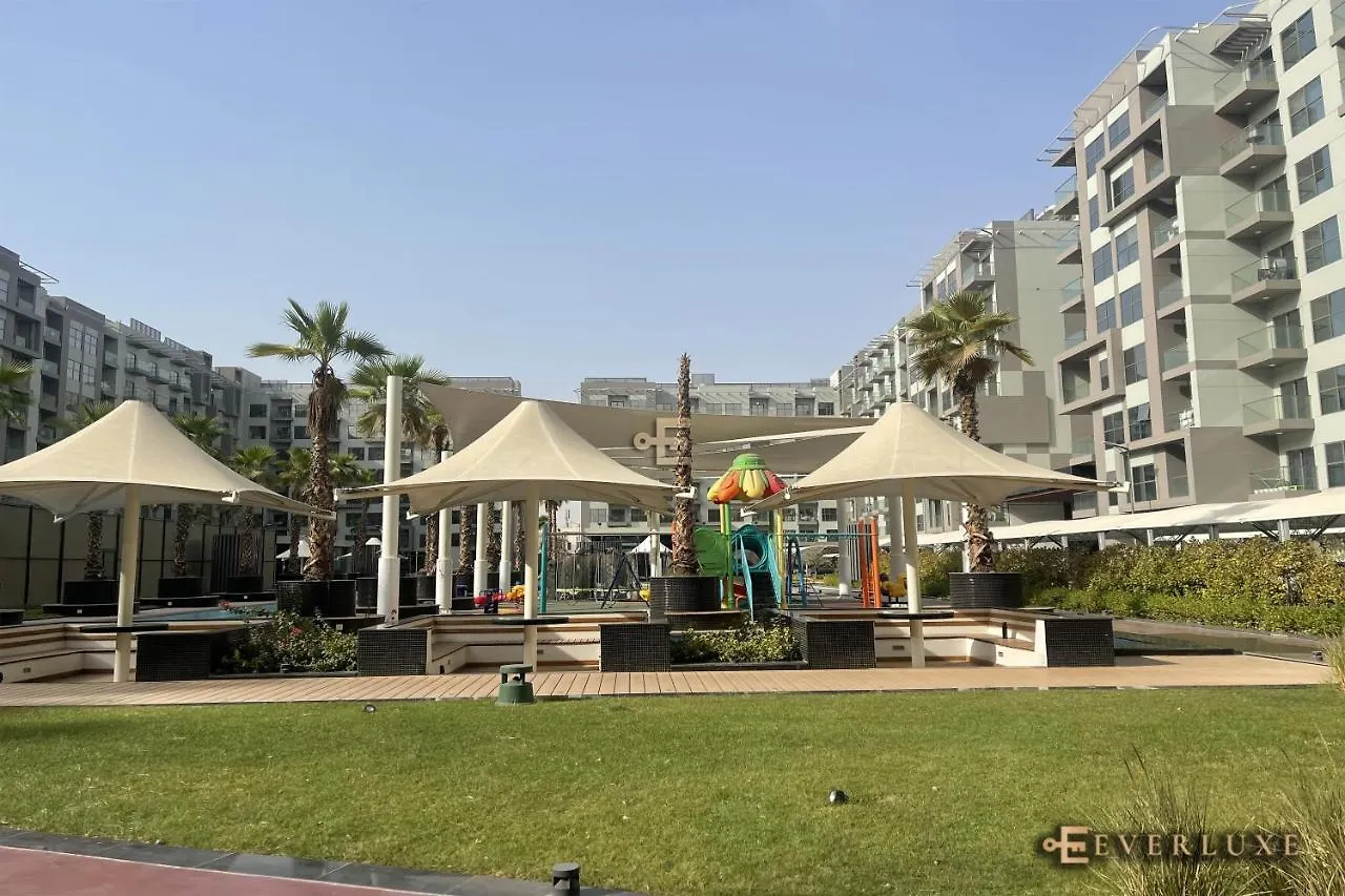 Lawnz-4 210 Apartment Dubai 0*,  United Arab Emirates